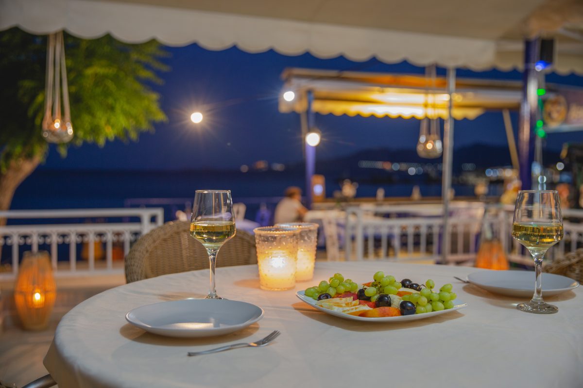 Taverna Maria dining terrace by the sea